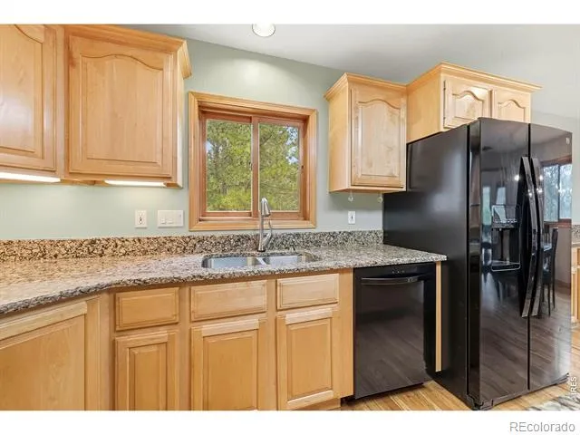 256 Choctaw Road Lyons, CO 80540