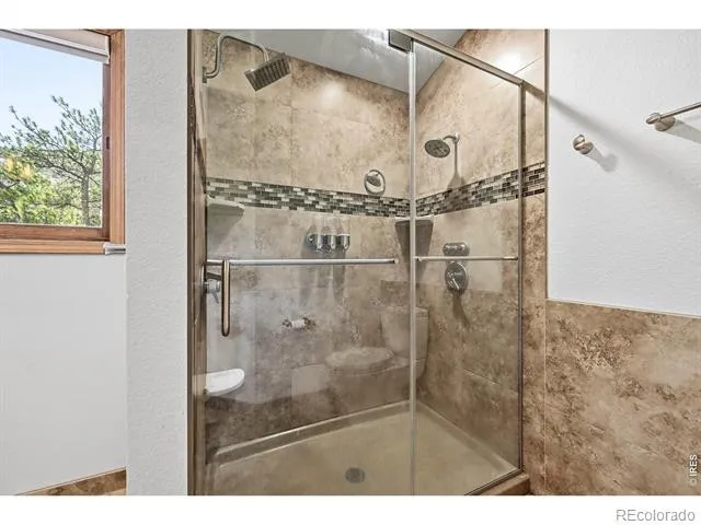 256 Choctaw Road Lyons, CO 80540