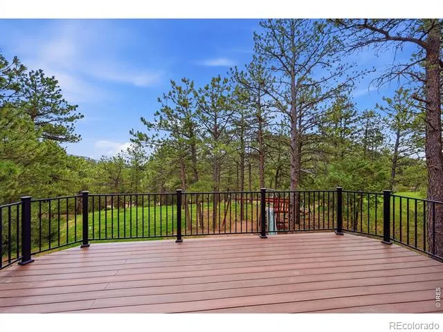 256 Choctaw Road Lyons, CO 80540