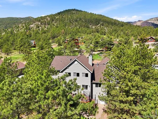 256 Choctaw Road Lyons, CO 80540