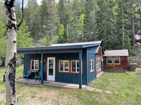 450 Peaceful Valley Road