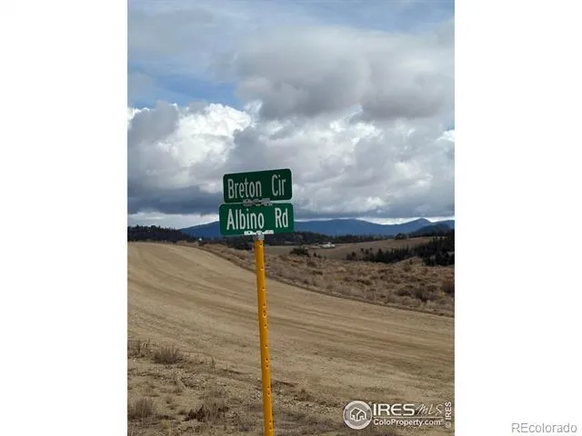 2400 Breton Circle Jefferson, CO 80456