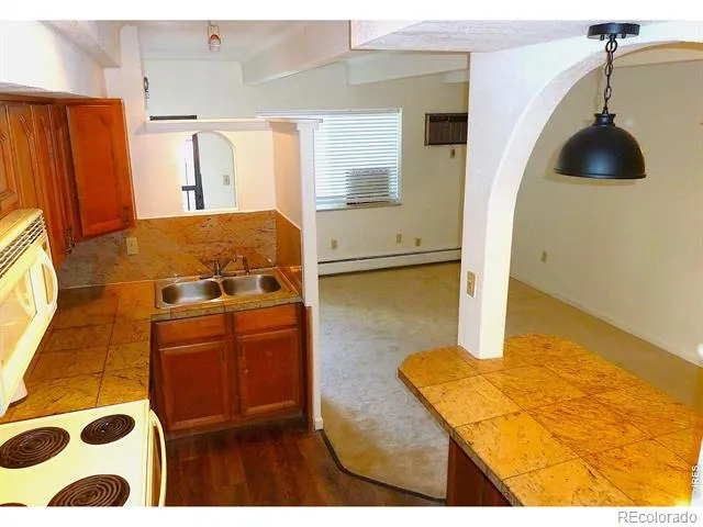 590 Logan Street #110 Denver, CO 80203