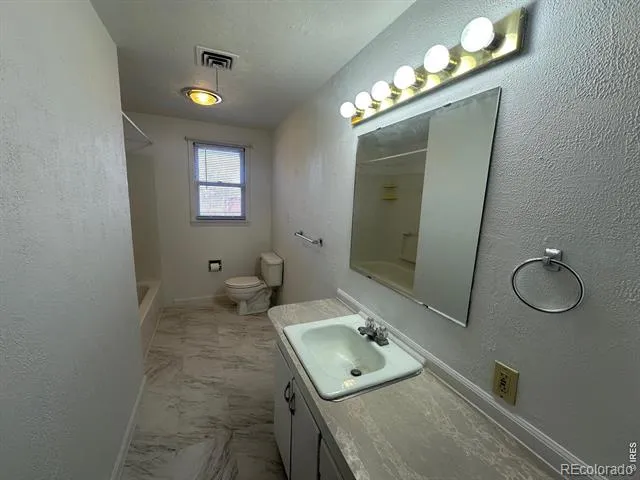 305 E 2nd Avenue Otis, CO 80743