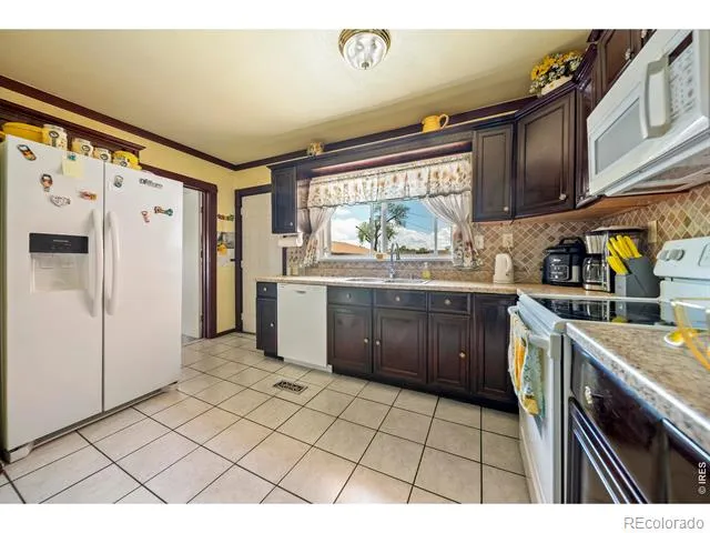 616 West Street Fort Morgan, CO 80701