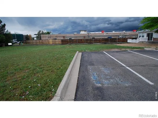 2225 S Iola Street Aurora, CO 80014