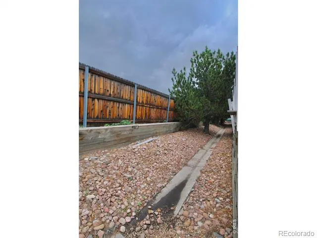 2225 S Iola Street Aurora, CO 80014