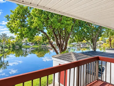 3010 Lakewood Ln #319