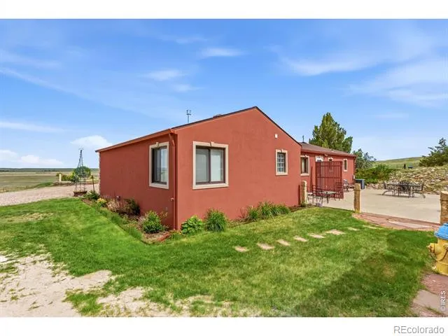 9303 County Road 124 Carr, CO 80612