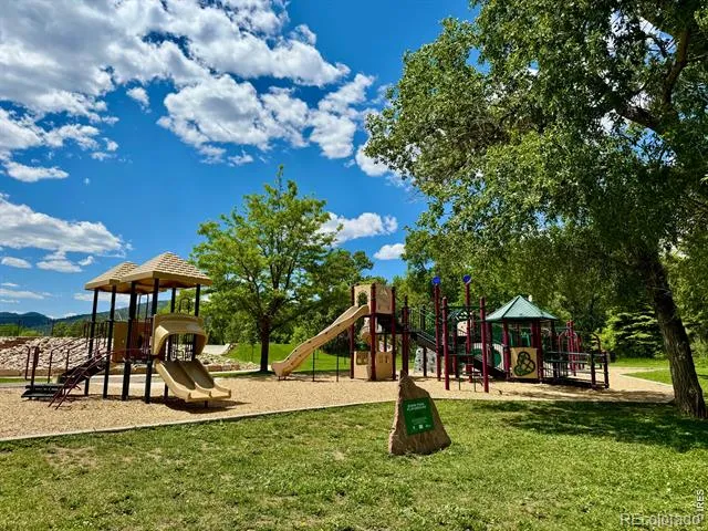 101 Lewis Lane Lyons, CO 80540