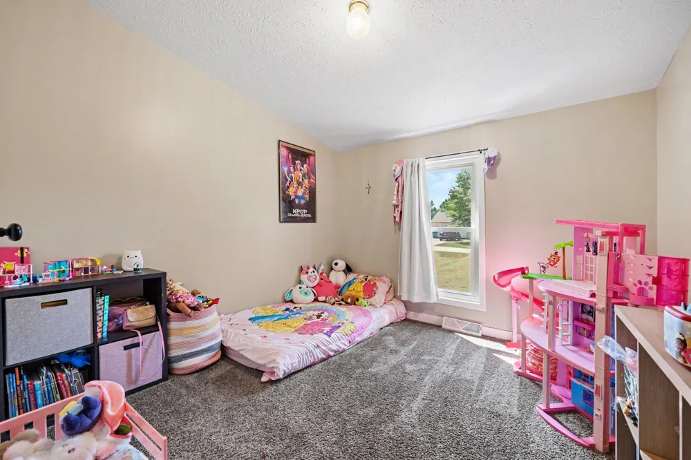 611 Locust Street Howard City, MI 49329