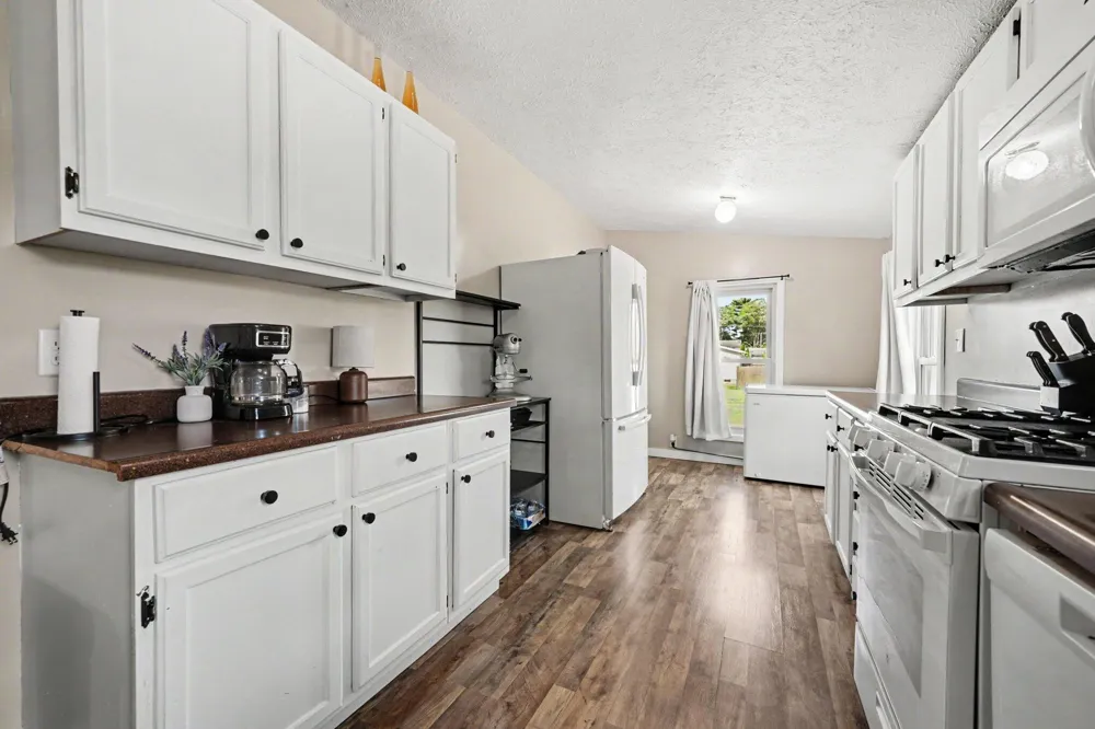 611 Locust Street Howard City, MI 49329
