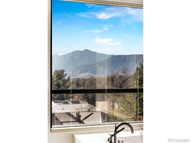 1205 Meadow Avenue Boulder, CO 80304