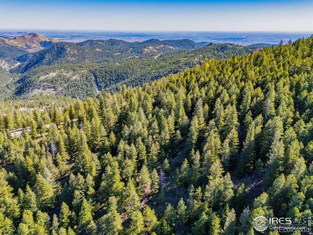 323 Roxbury Drive Boulder, CO 80302