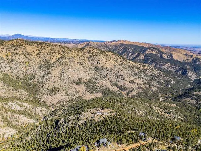 323 Roxbury Drive Boulder, CO 80302