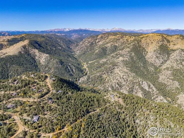 323 Roxbury Drive Boulder, CO 80302