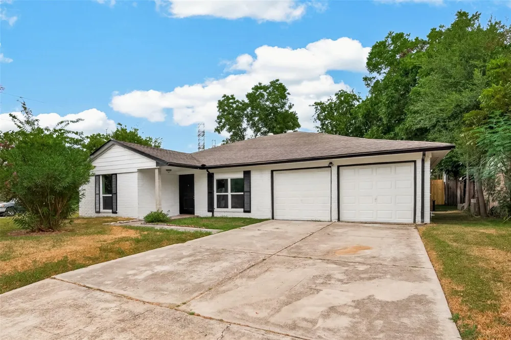 11434 Sharpview Drive Houston, TX 77072