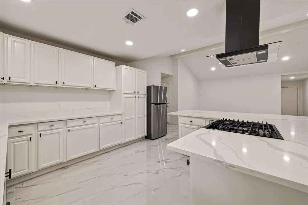11434 Sharpview Drive Houston, TX 77072