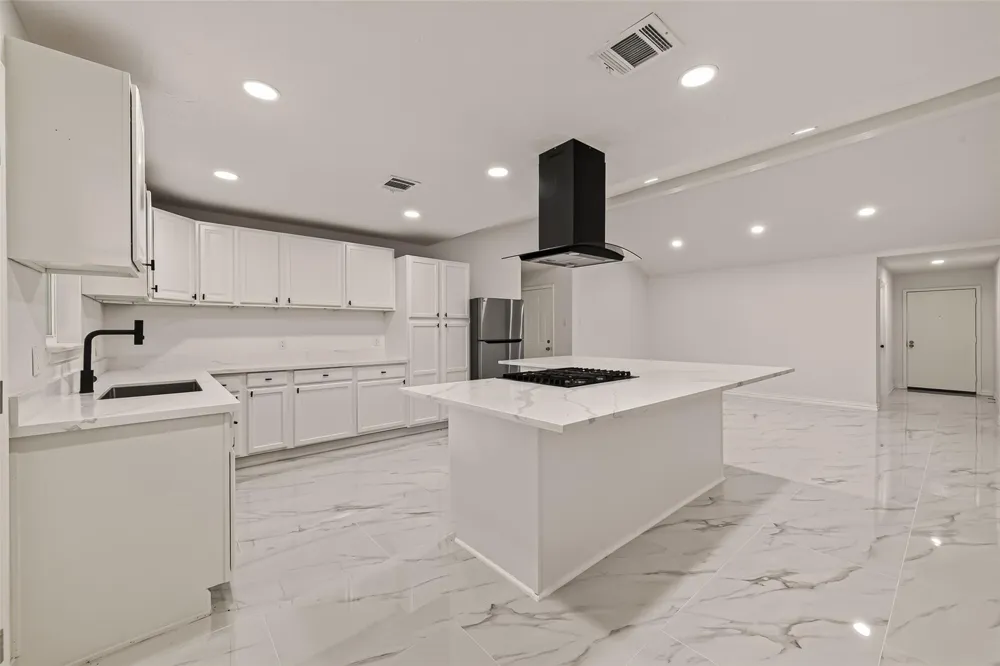 11434 Sharpview Drive Houston, TX 77072
