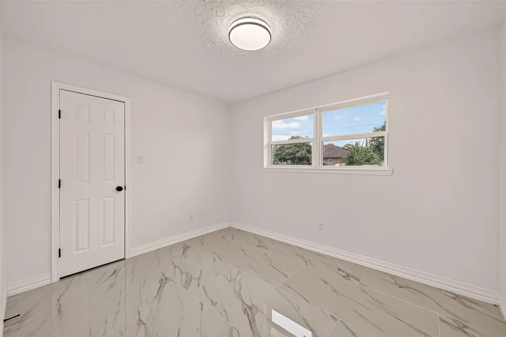 11434 Sharpview Drive Houston, TX 77072