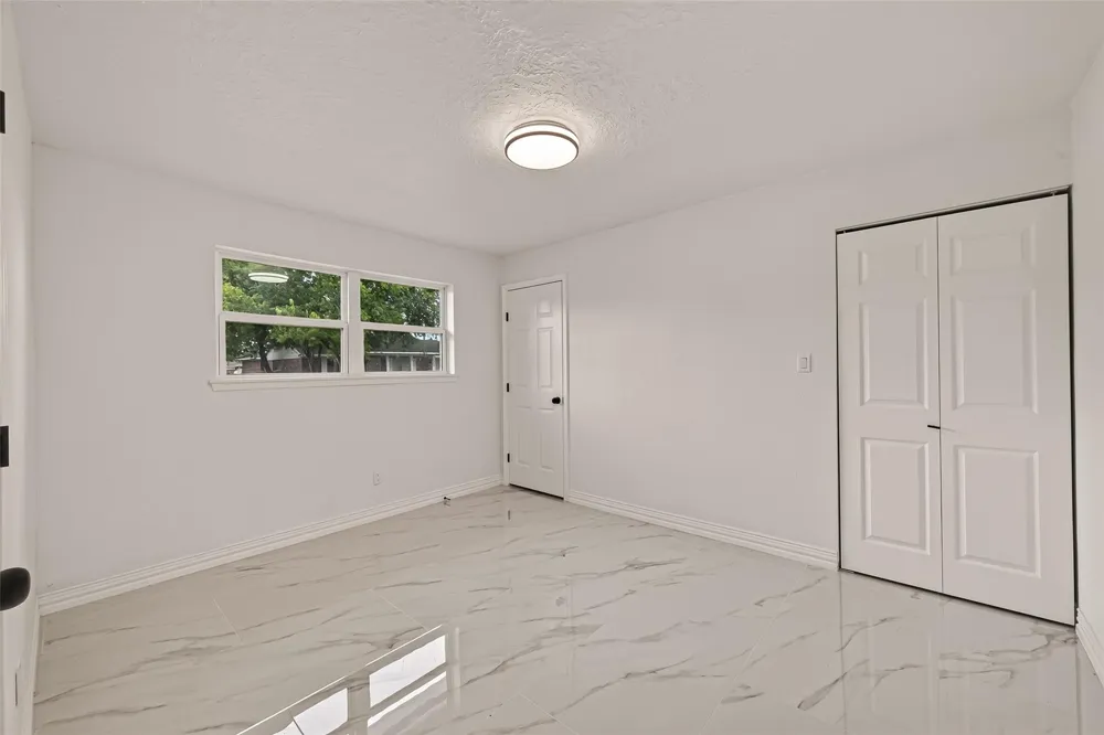 11434 Sharpview Drive Houston, TX 77072