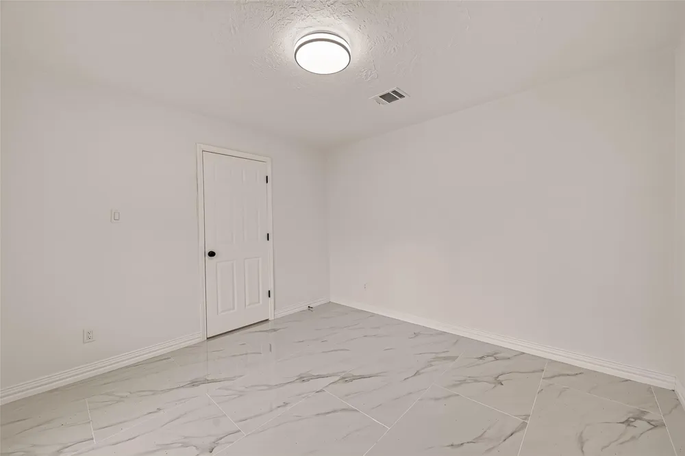 11434 Sharpview Drive Houston, TX 77072