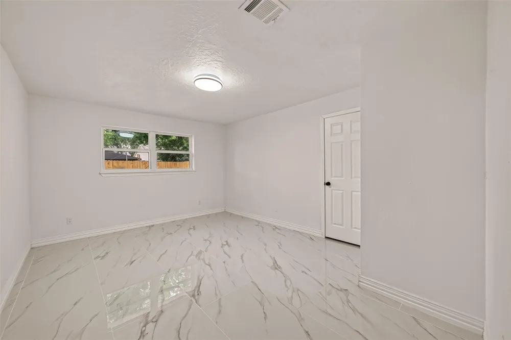 11434 Sharpview Drive Houston, TX 77072