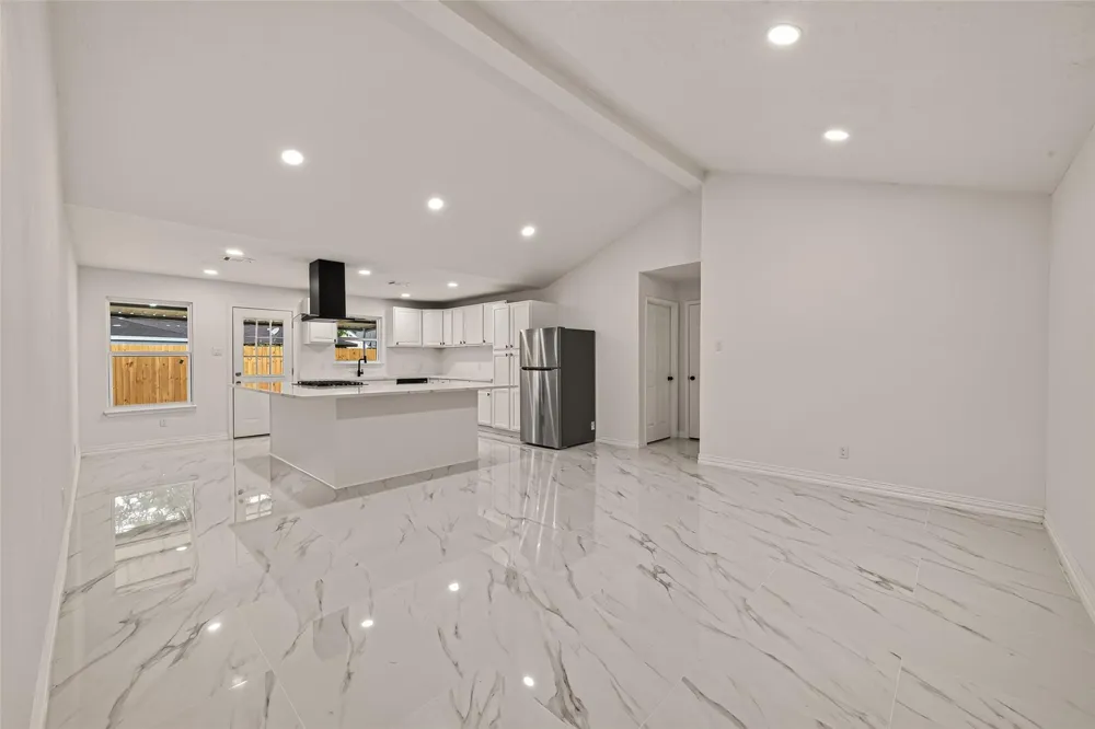 11434 Sharpview Drive Houston, TX 77072