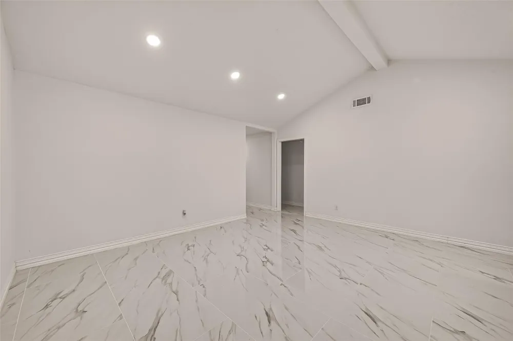 11434 Sharpview Drive Houston, TX 77072