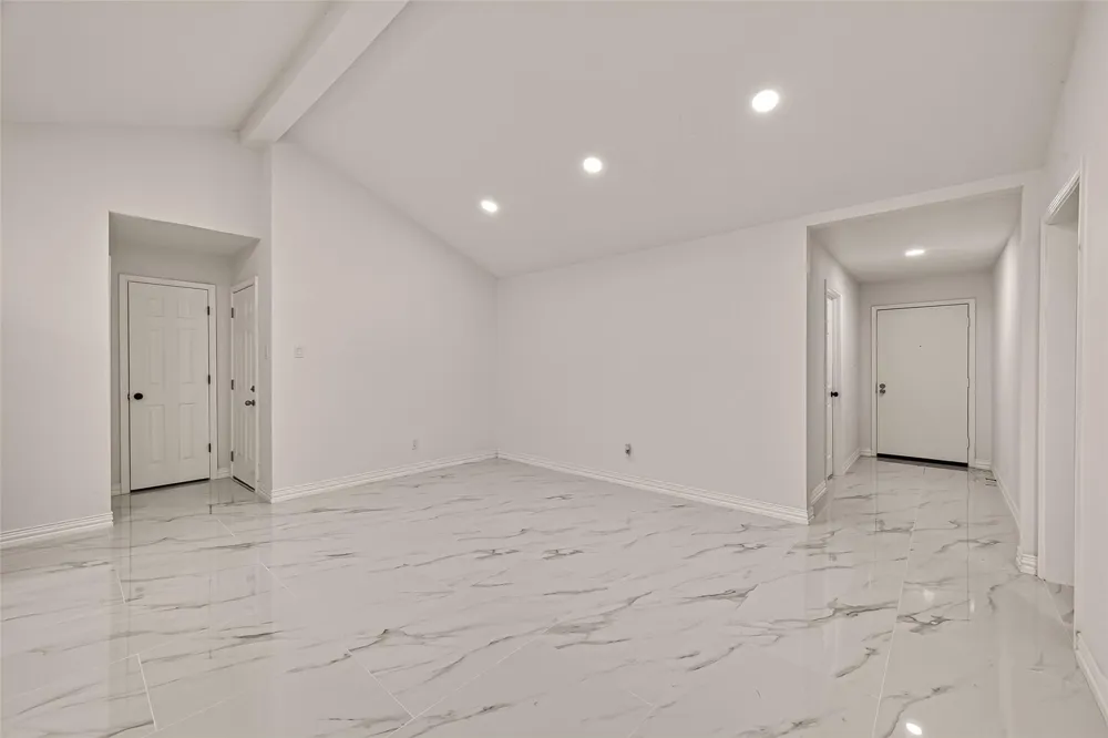11434 Sharpview Drive Houston, TX 77072