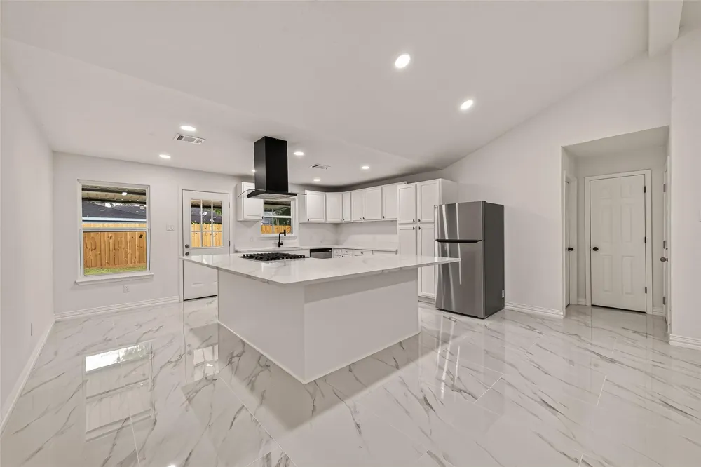 11434 Sharpview Drive Houston, TX 77072