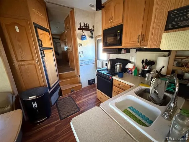 28 Agate Court Bellvue, CO 80512