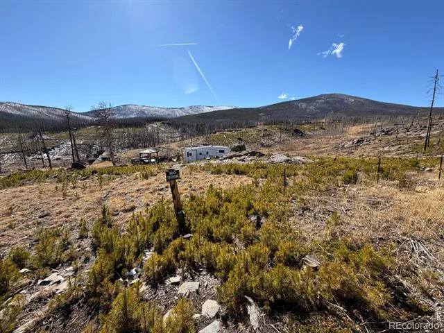 28 Agate Court Bellvue, CO 80512