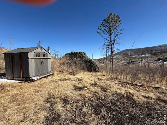 28 Agate Court Bellvue, CO 80512