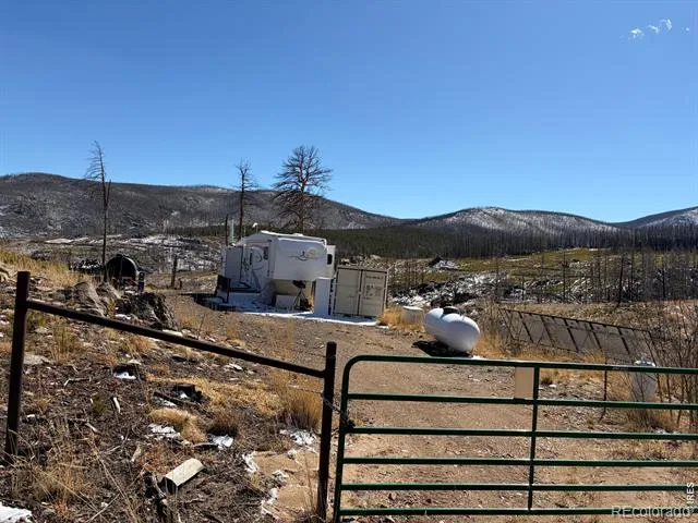 28 Agate Court Bellvue, CO 80512