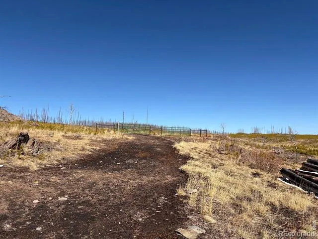 28 Agate Court Bellvue, CO 80512