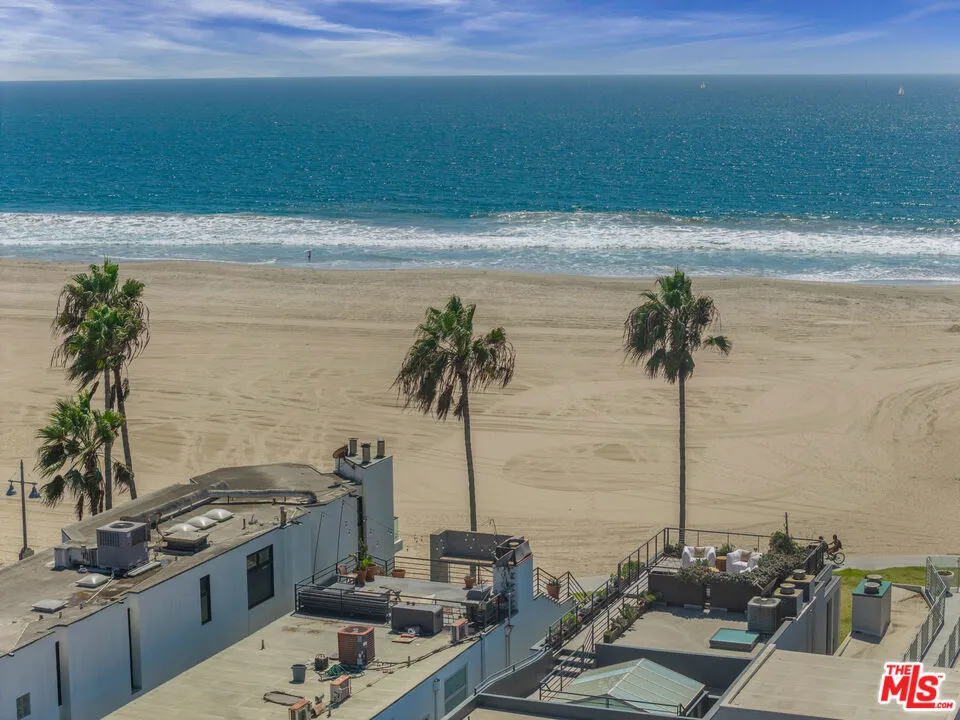 2311 Ocean Front Walk Venice, CA 90291