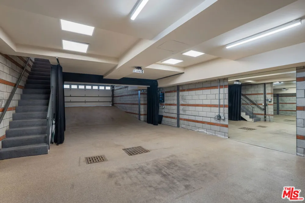 2311 Ocean Front Walk Venice, CA 90291