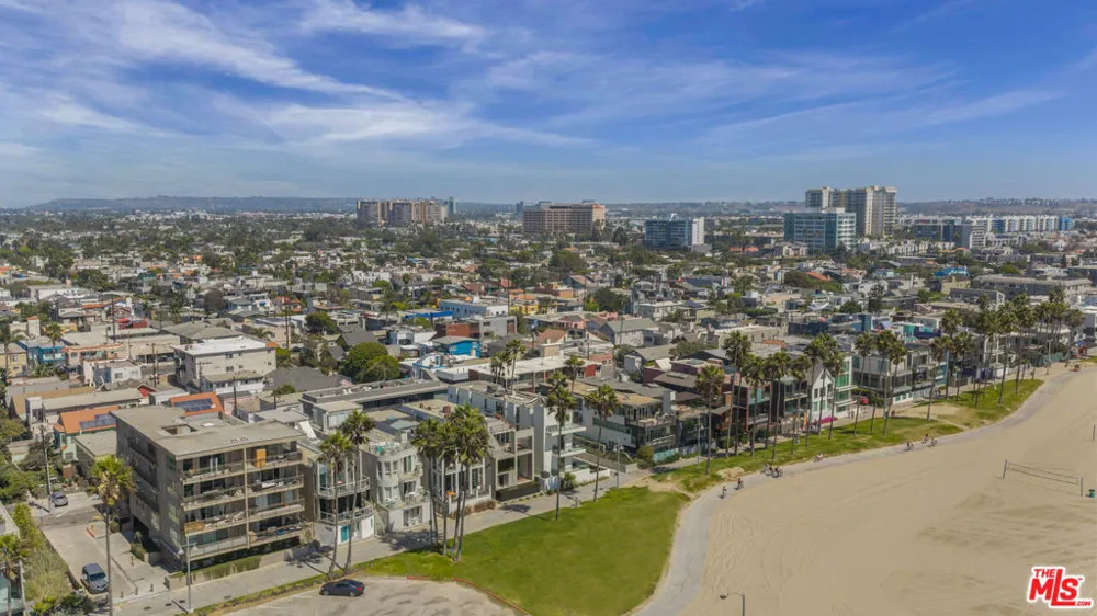 2311 Ocean Front Walk Venice, CA 90291