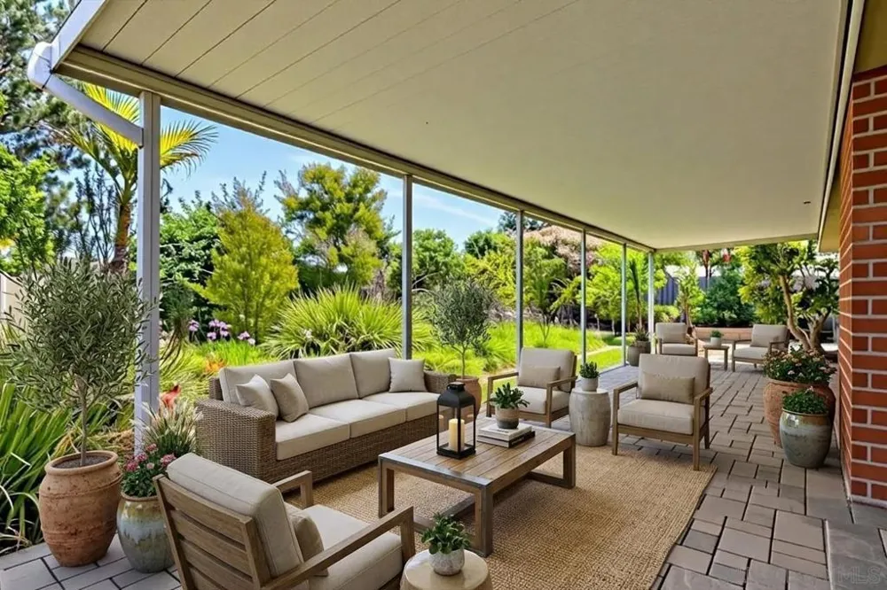 7175 Bobhird Drive San Diego, CA 92119