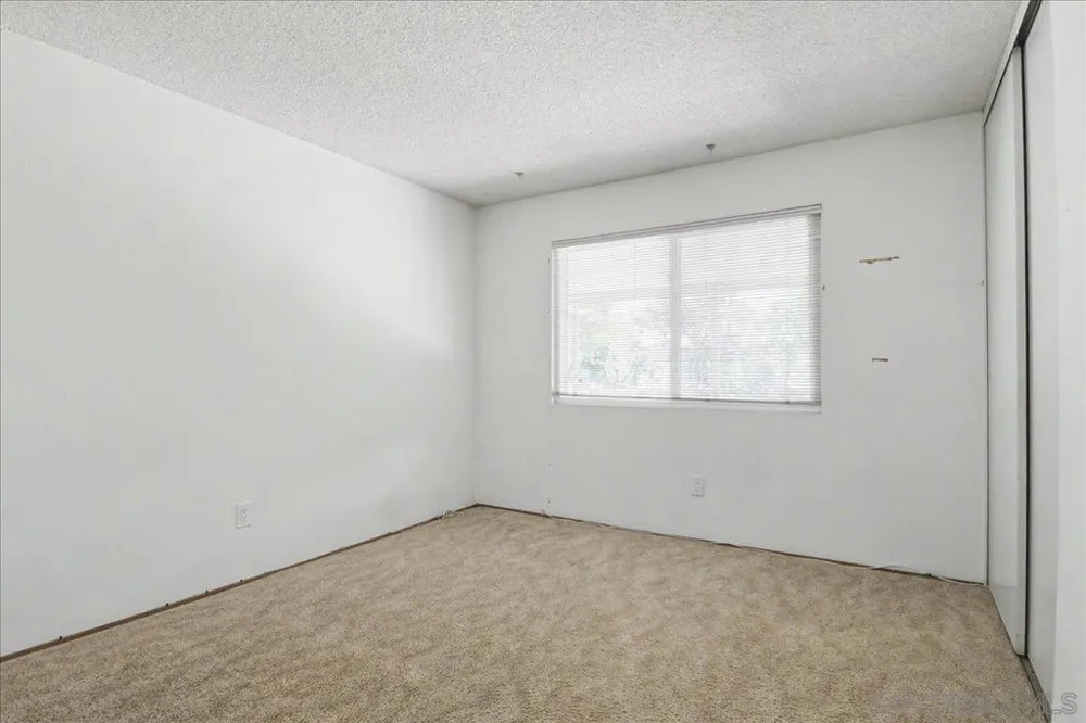 7175 Bobhird Drive San Diego, CA 92119