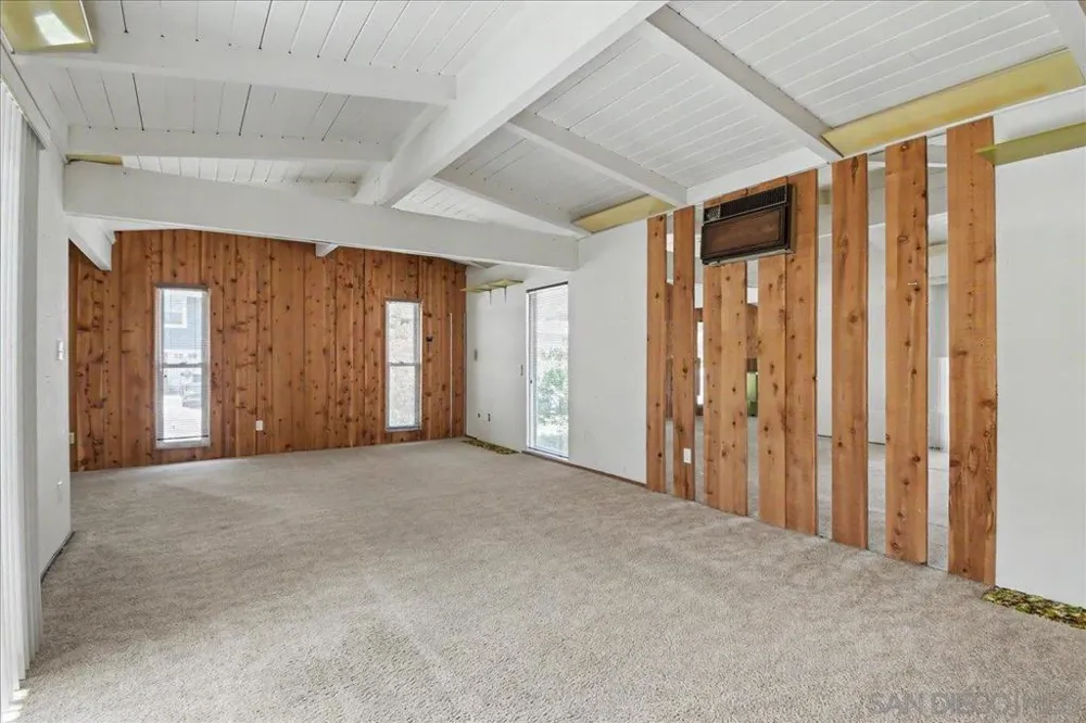 7175 Bobhird Drive San Diego, CA 92119