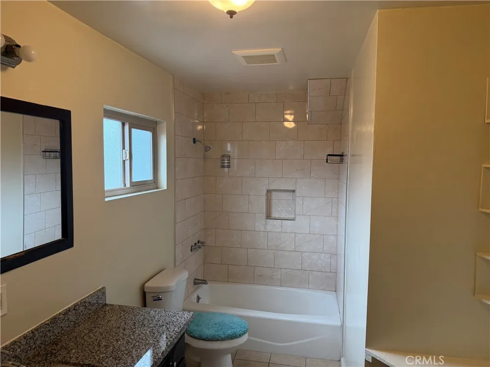 1453 W Century Street Los Angeles, CA 90047