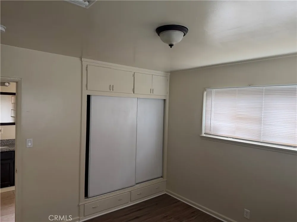 1453 W Century Street Los Angeles, CA 90047