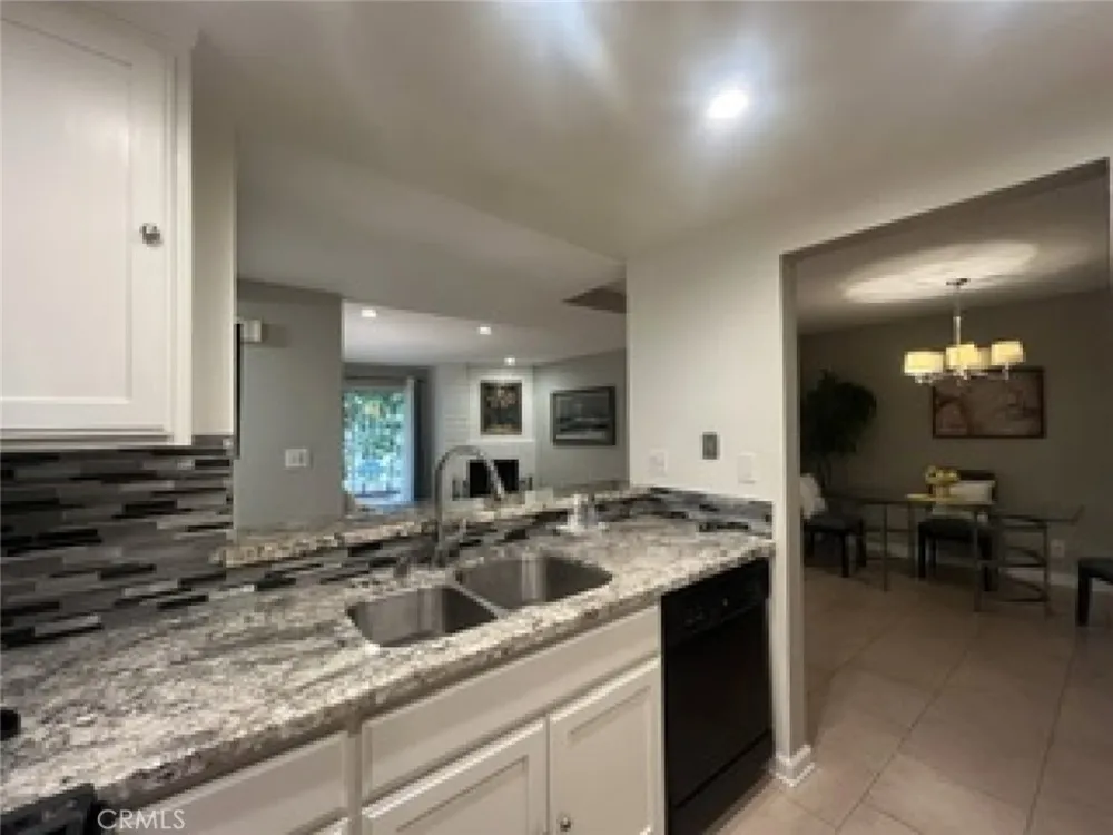 7800 Topanga Canyon #112 Canoga Park, CA 91304