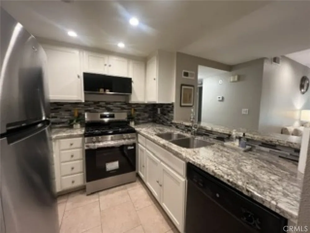 7800 Topanga Canyon #112 Canoga Park, CA 91304