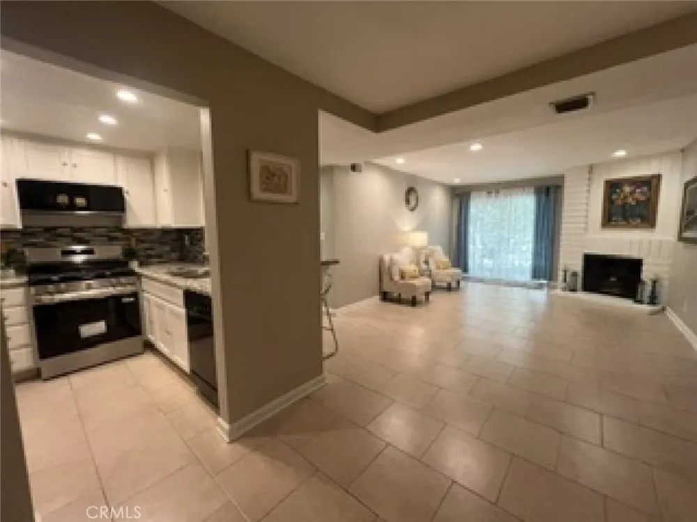 7800 Topanga Canyon #112 Canoga Park, CA 91304