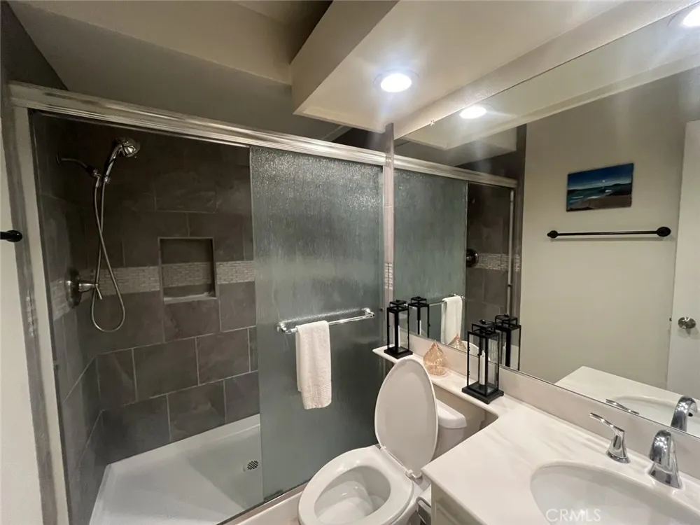 7800 Topanga Canyon #112 Canoga Park, CA 91304