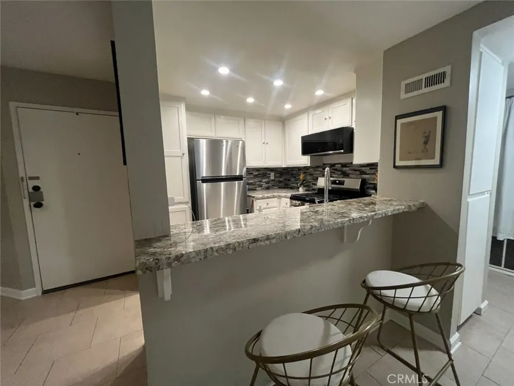 7800 Topanga Canyon #112 Canoga Park, CA 91304