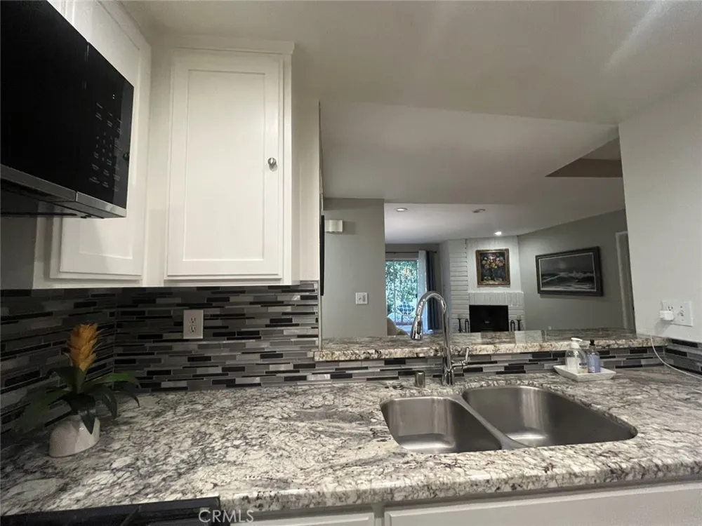 7800 Topanga Canyon #112 Canoga Park, CA 91304